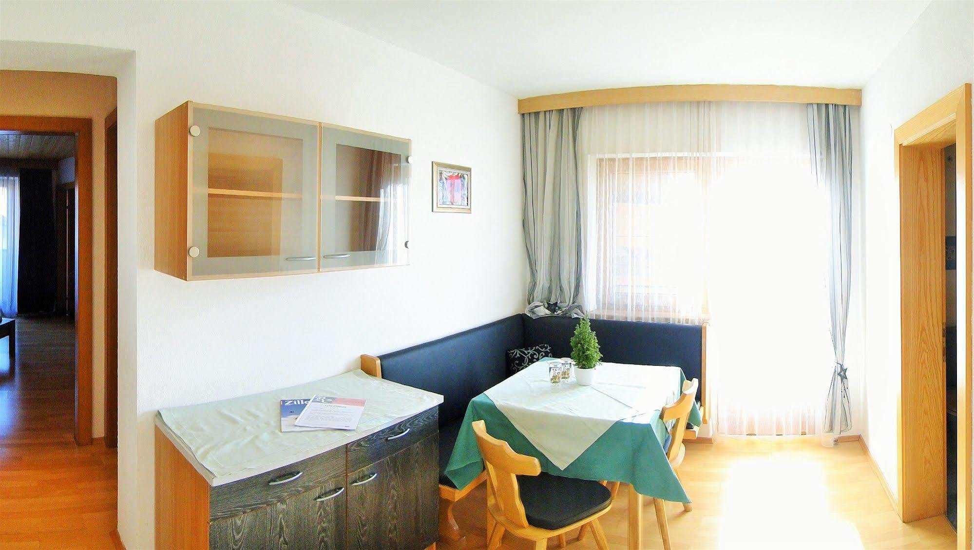 Hotel Restaurant Rosengarten เซลล์ อัม ซิลลา ภายนอก รูปภาพ