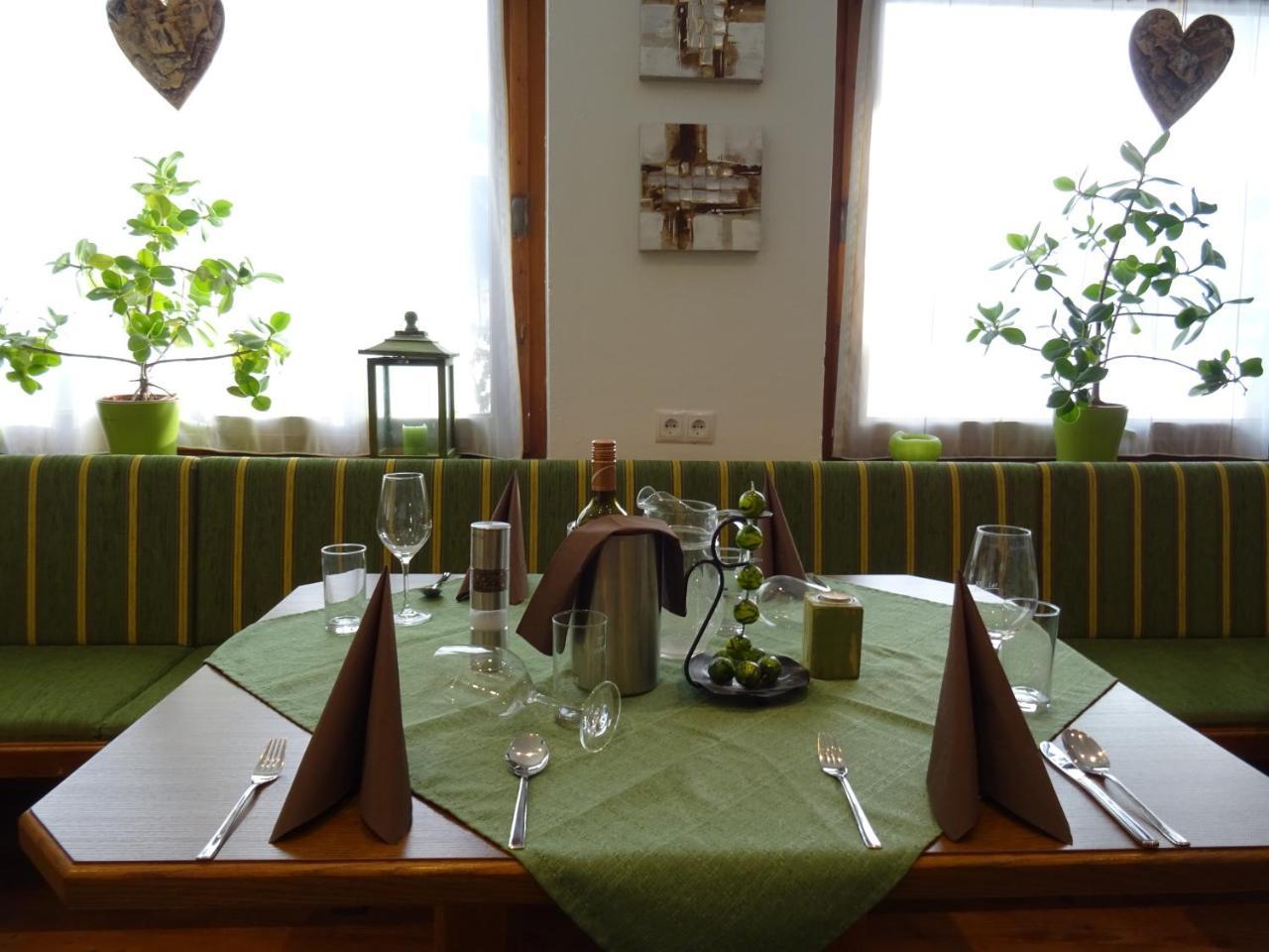 Hotel Restaurant Rosengarten เซลล์ อัม ซิลลา ภายนอก รูปภาพ
